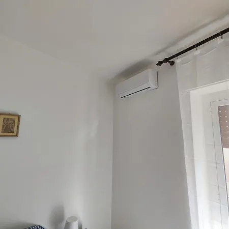 Carlo's Zr141 Market Apartment *