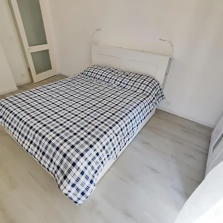 Carlo's Zr141 Market *