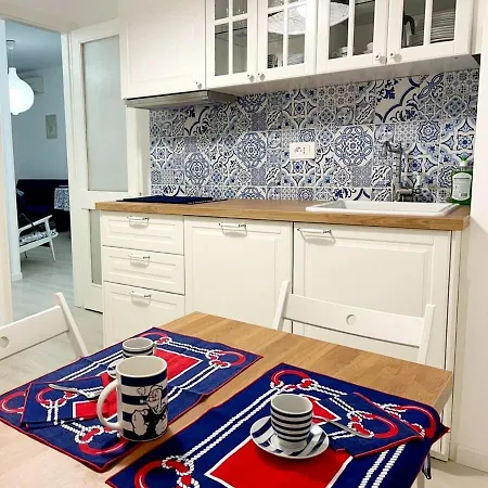Apartment Carlo's Zr141 Market Sanremo
