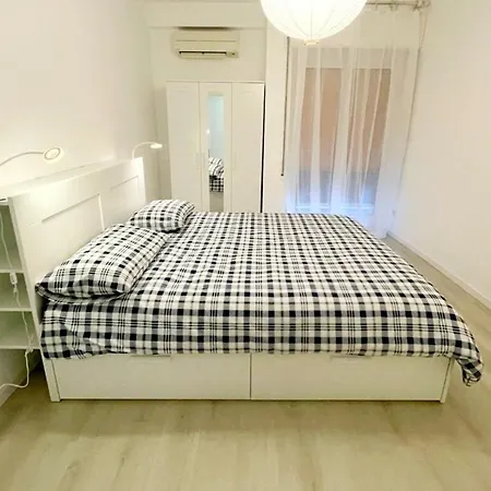 Lägenhet Carlo's Zr141 Market Sanremo