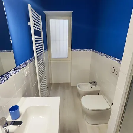 Carlo's Zr141 Market *